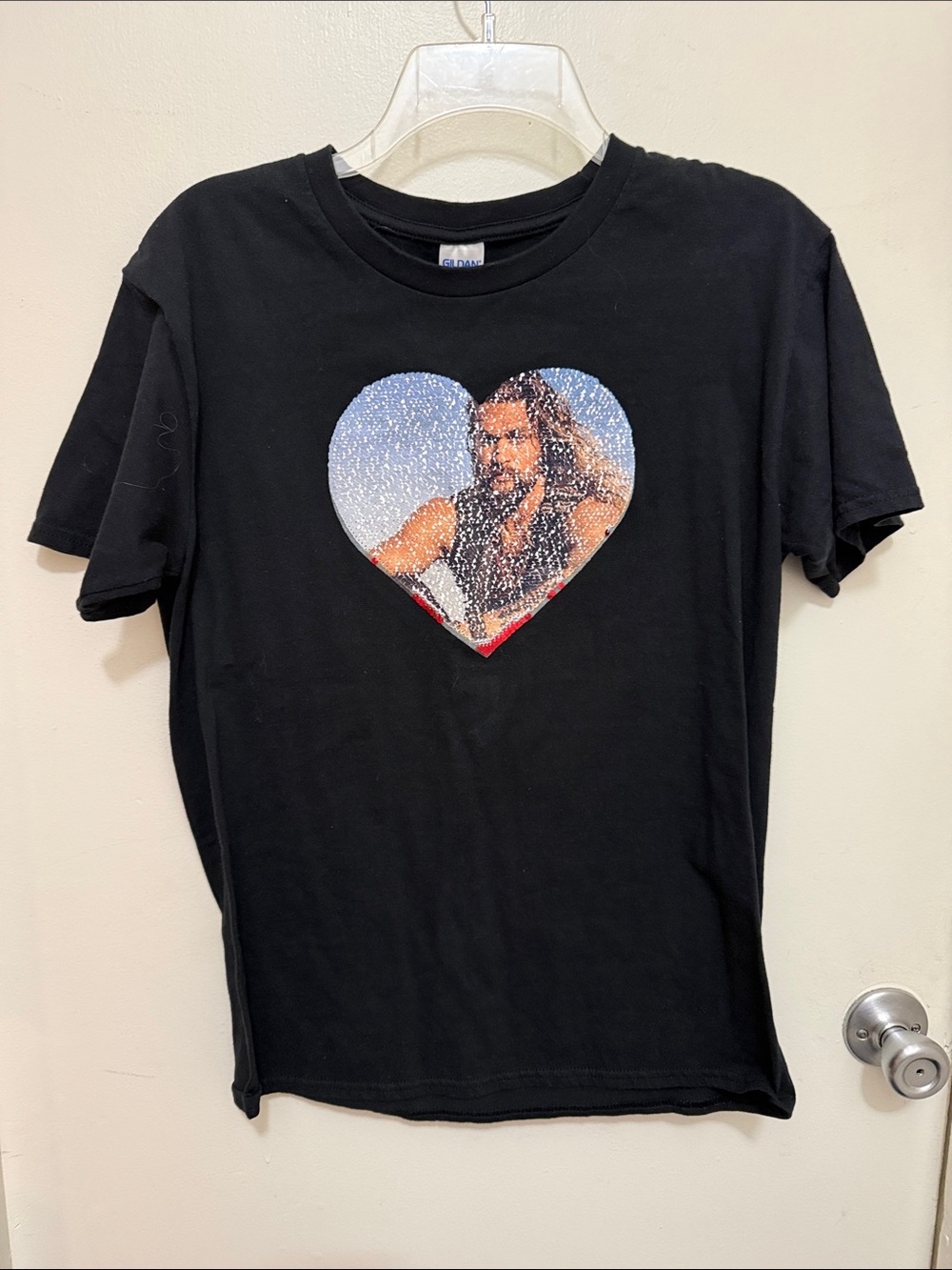 Gildan Black Short-Sleeve Tee with Sequin Jason Momoa /Heart Portrait